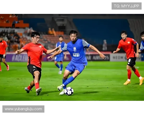 2004年鲁能与申花激战回顾:足球盛宴中的经典对决与历史瞬间